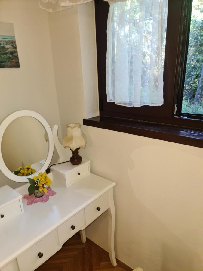 Apartments Pinezic Martinšćica Екстериор снимка