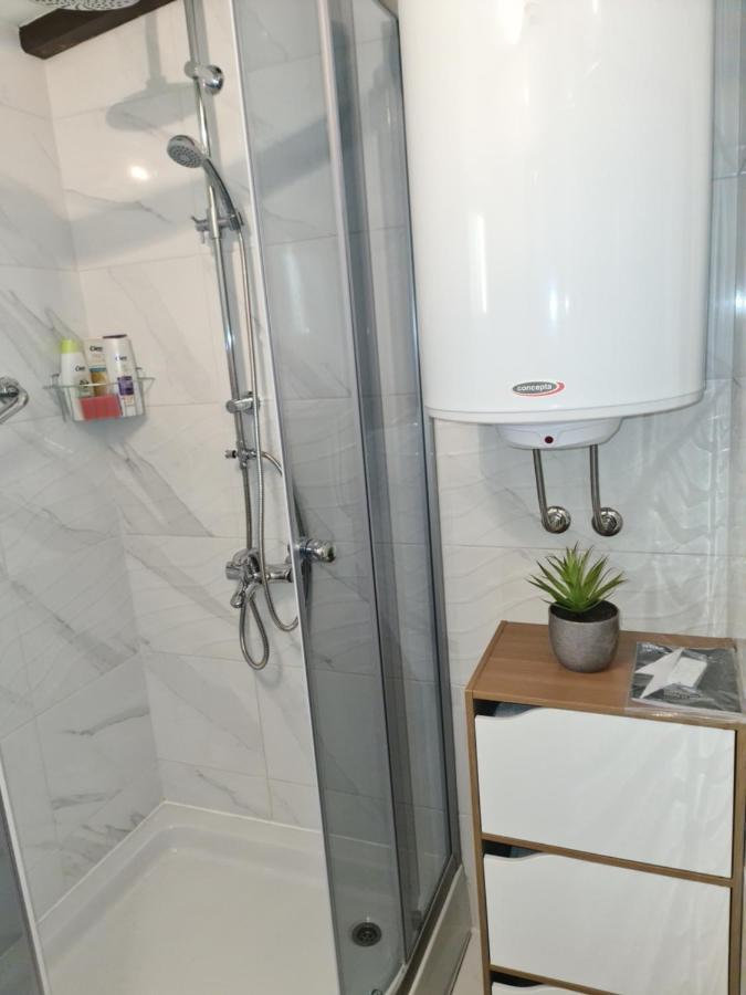 Apartments Pinezic Martinšćica Екстериор снимка