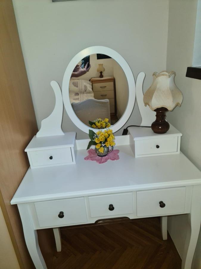 Apartments Pinezic Martinšćica Екстериор снимка