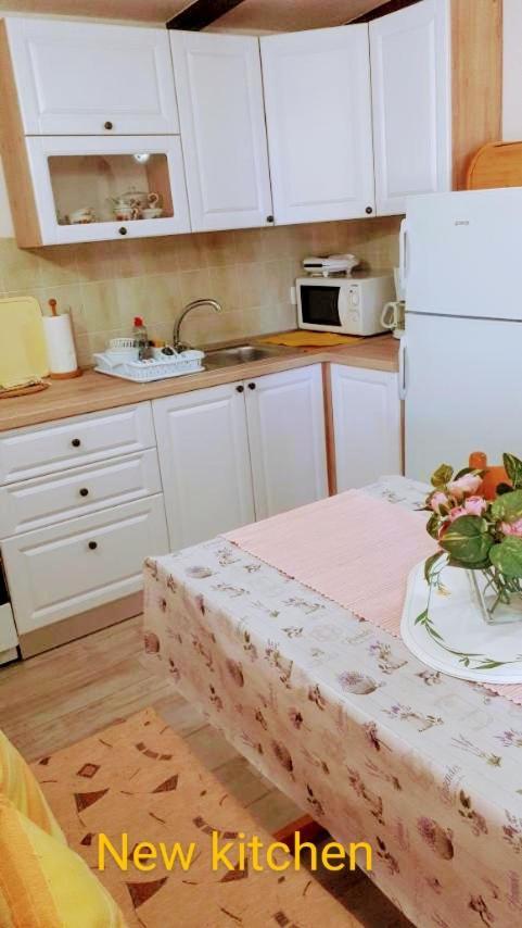Apartments Pinezic Martinšćica Екстериор снимка