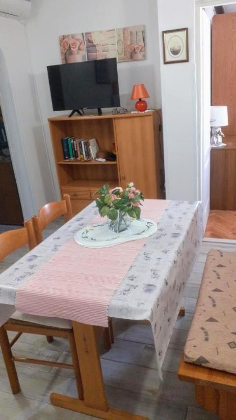 Apartments Pinezic Martinšćica Екстериор снимка