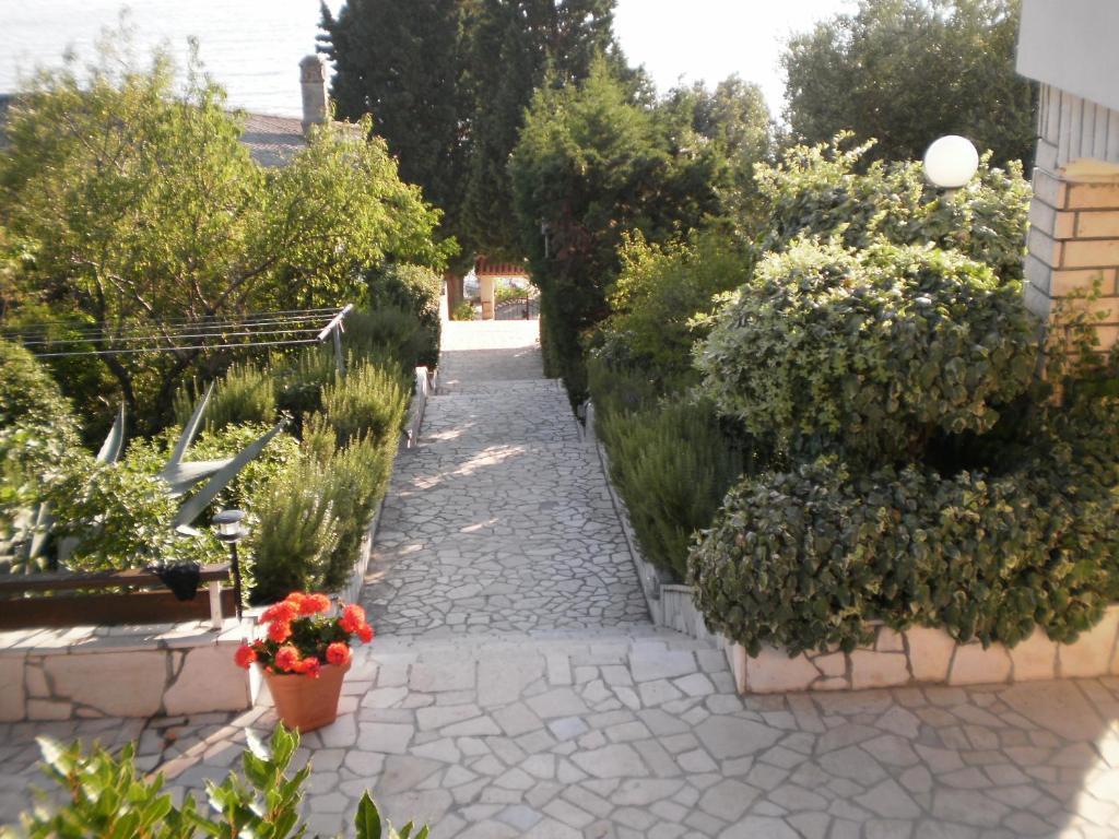Apartments Pinezic Martinšćica Стая снимка