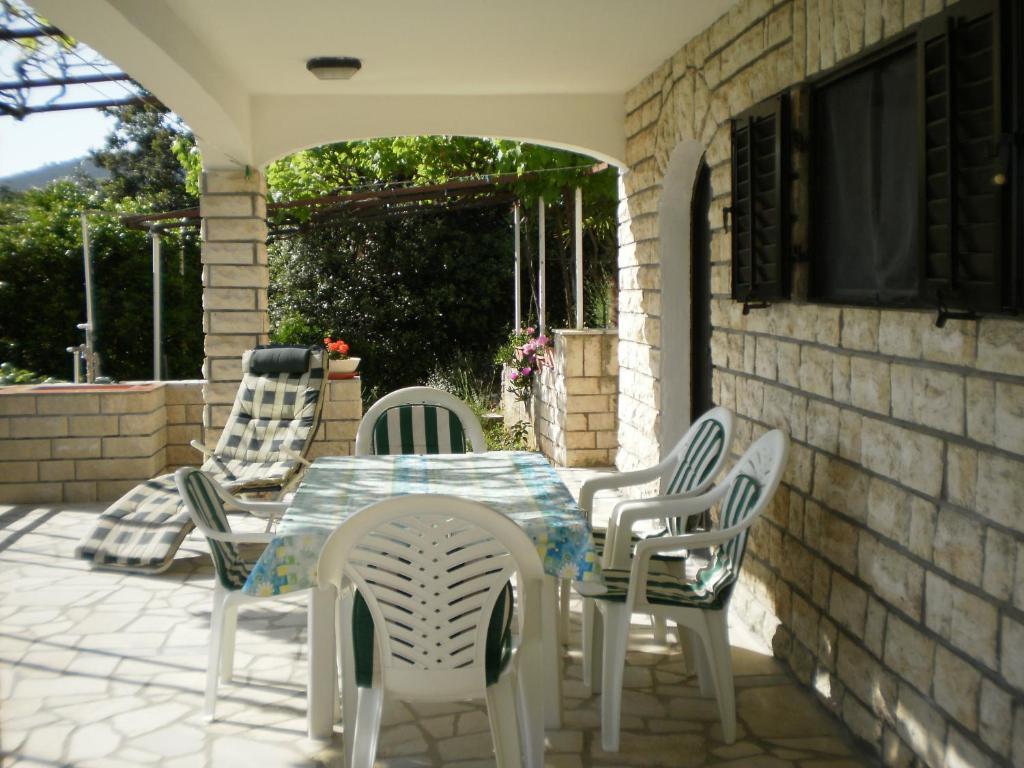 Apartments Pinezic Martinšćica Стая снимка