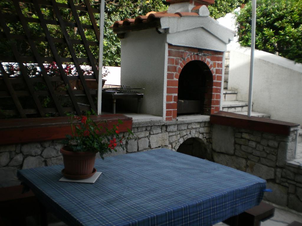 Apartments Pinezic Martinšćica Екстериор снимка