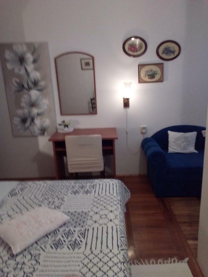 Apartments Pinezic Martinšćica Екстериор снимка